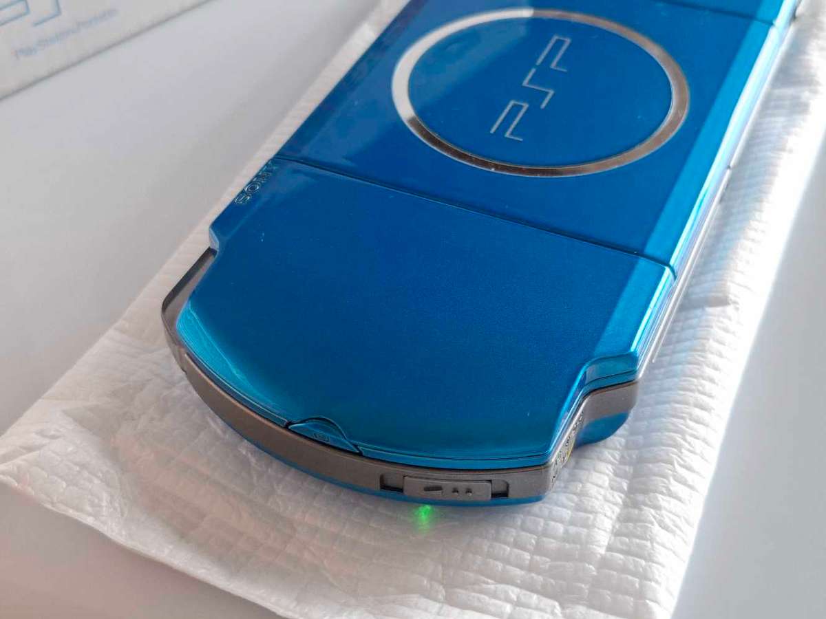 Psp Console +Box + Games