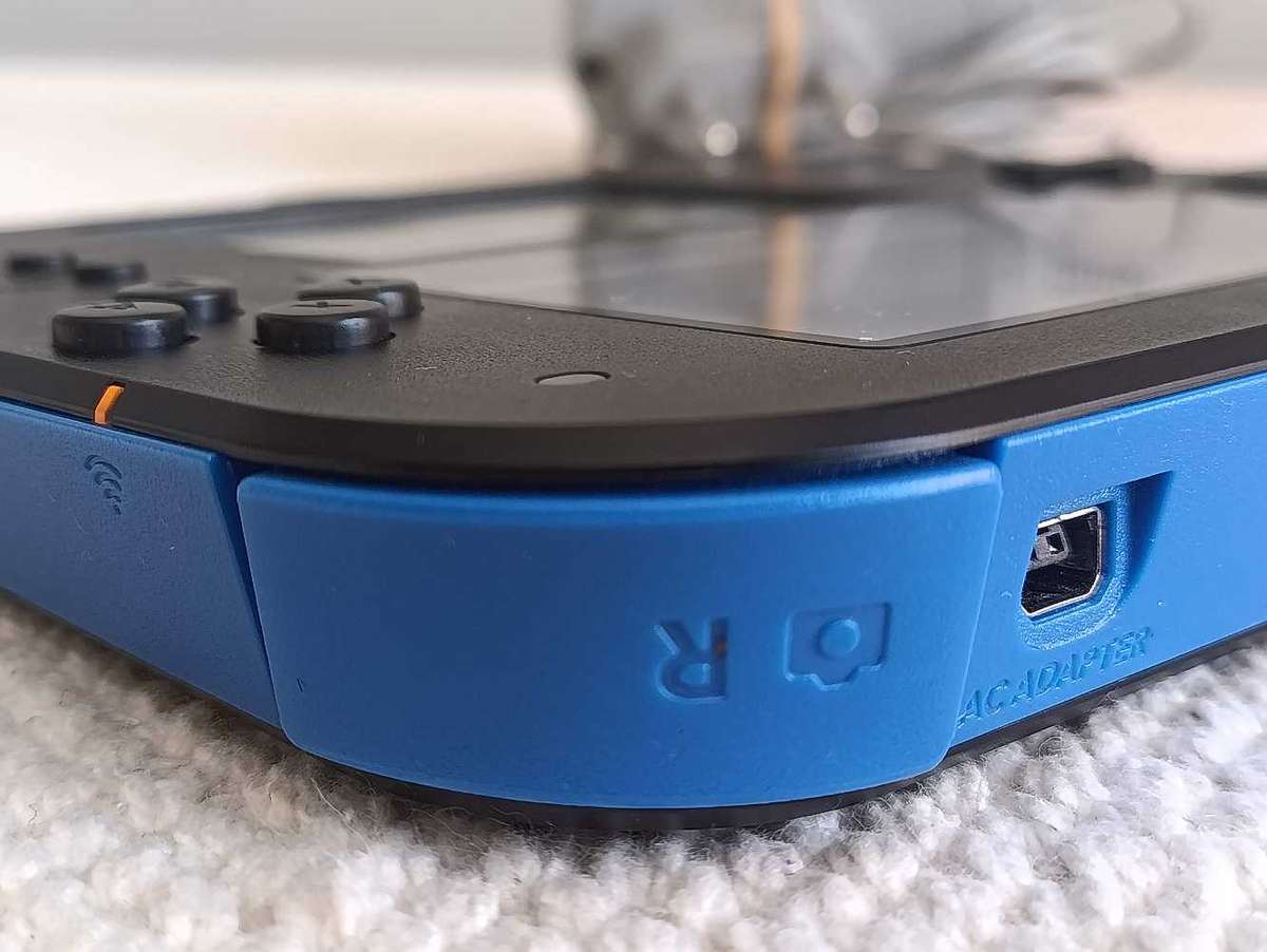 Nintendo 2DS Console +Game