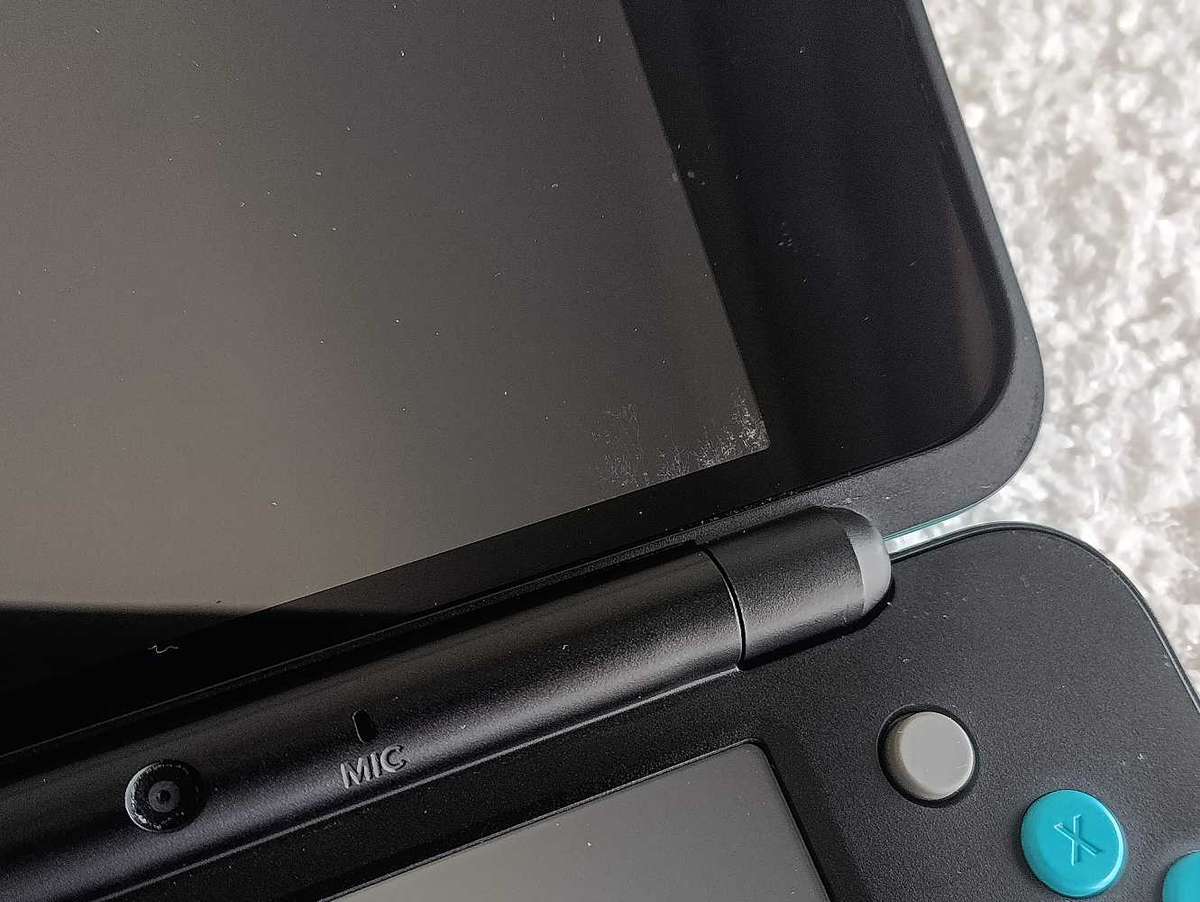 'New' Nintendo 2Ds Xl Console +, Original Charger