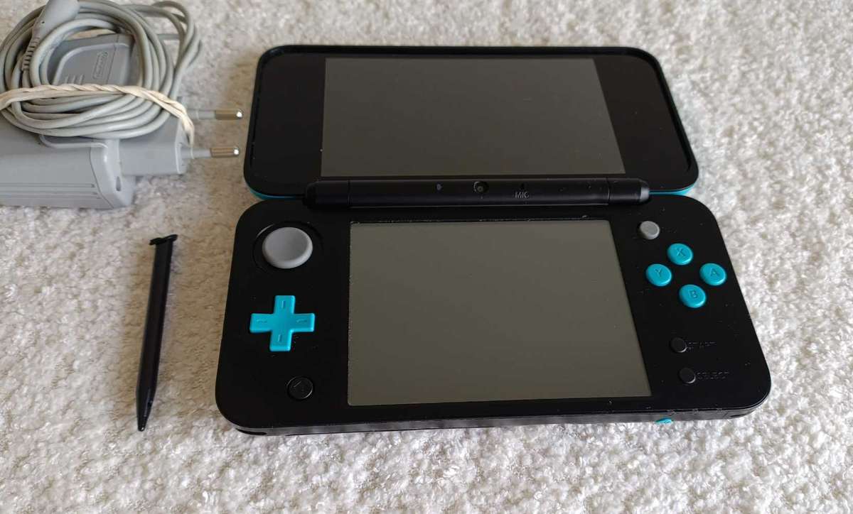 'New' Nintendo 2Ds Xl Console +, Original Charger