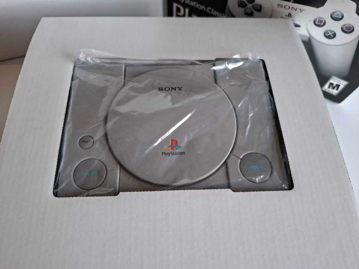 Playstation Classic Console +Box