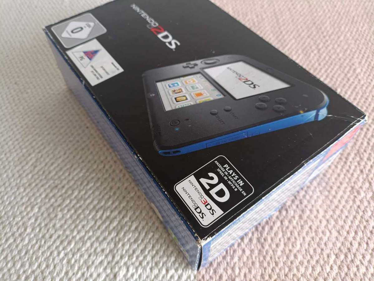 Nintendo 2DS console +Box + Original Stylus