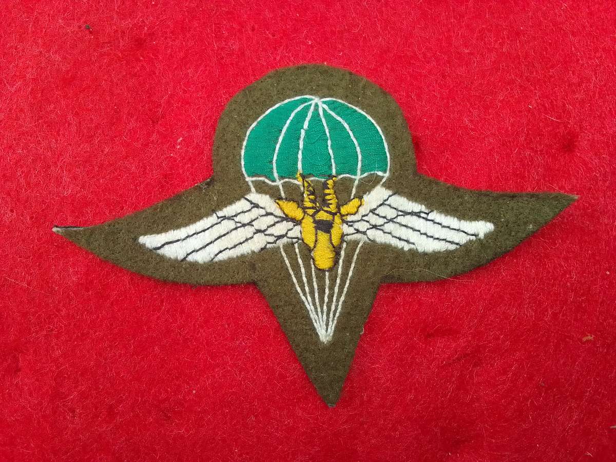 1 Parachute Battalion beret badge