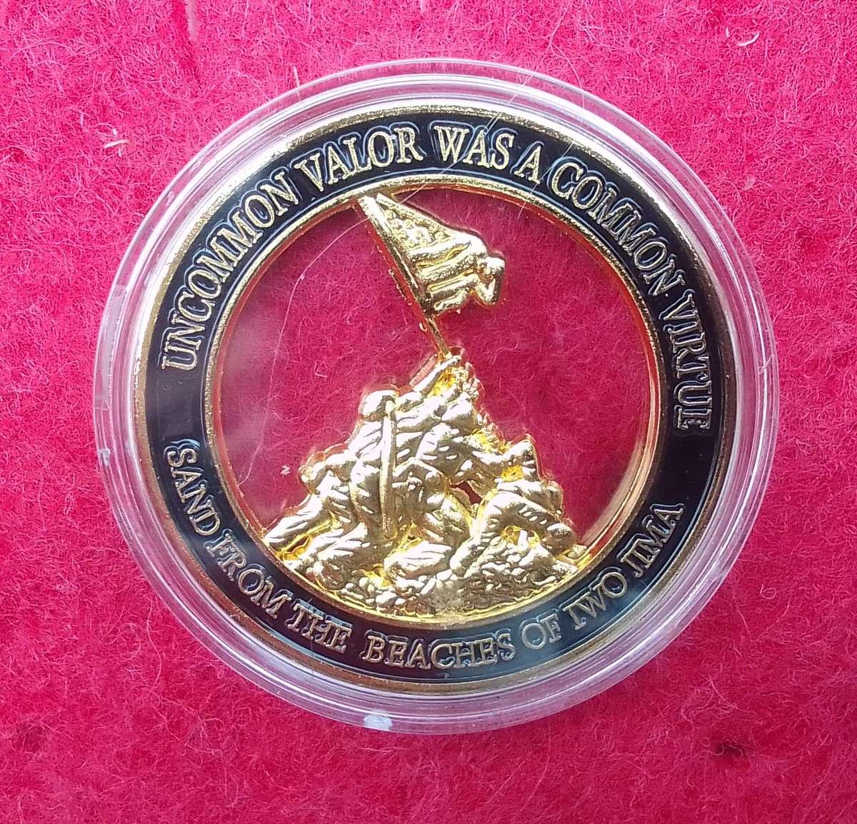 US Marine Corps Challenge coin ( raising flag )