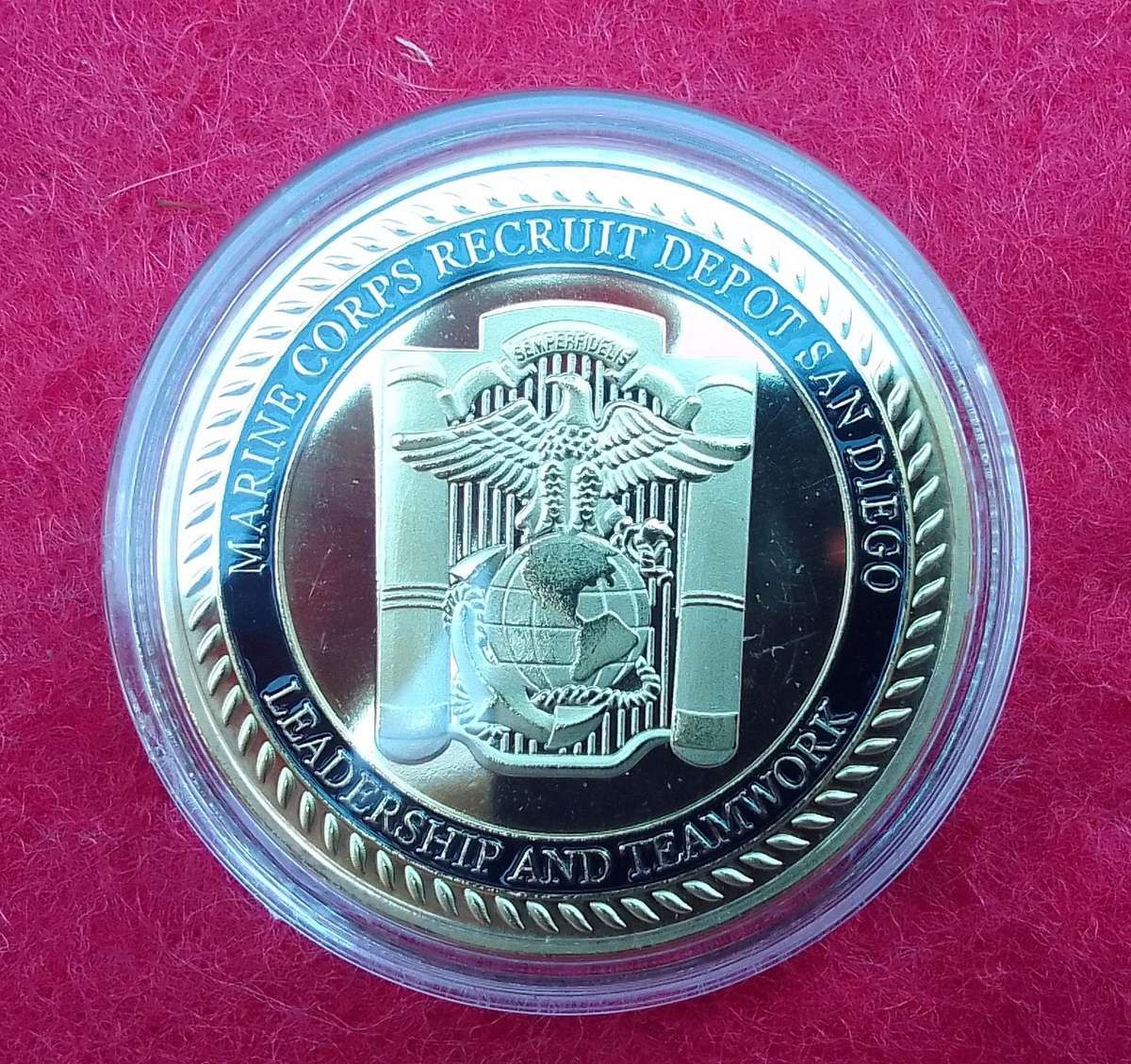 US Marine Corps Veterans Challenge coin ( golden  )