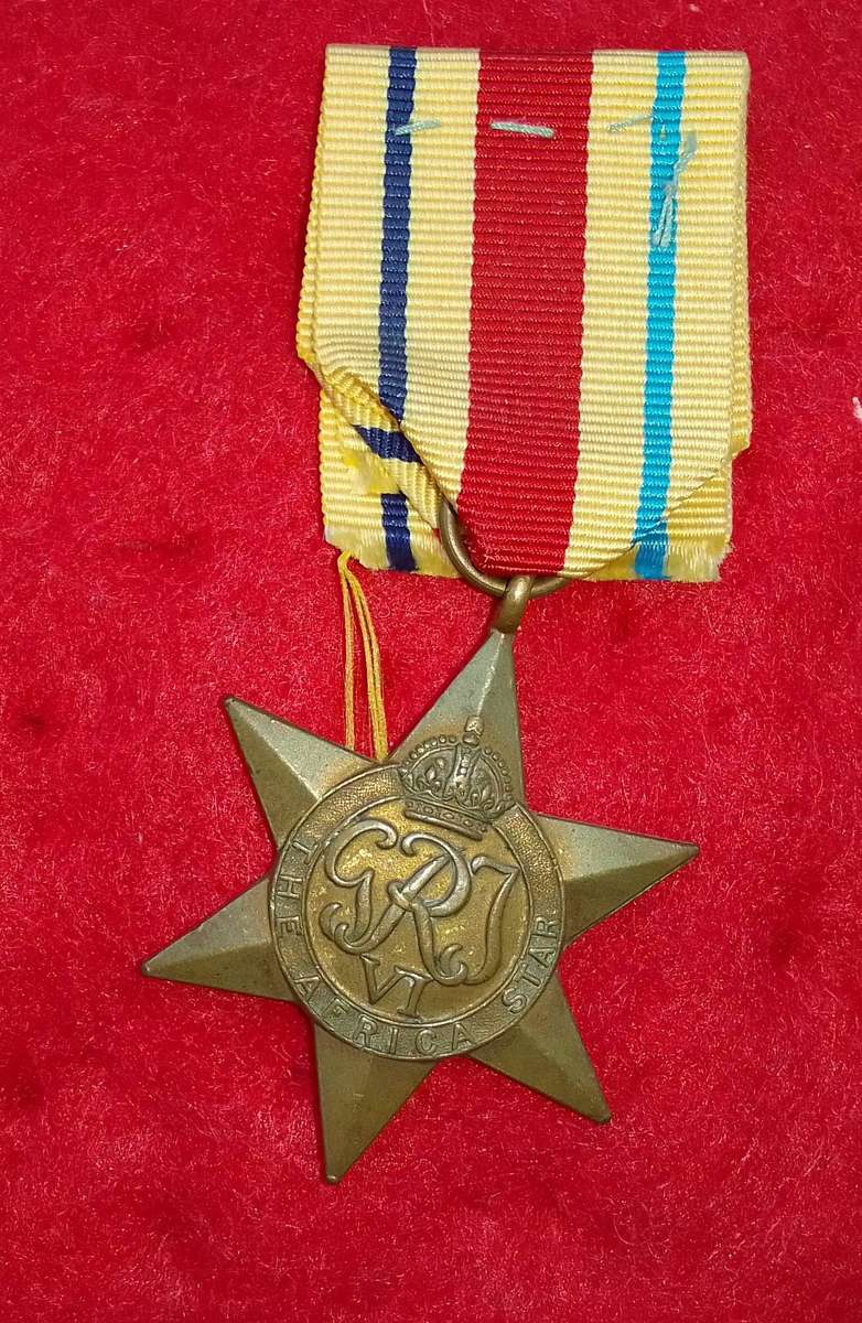 AFRICA STAR FULL SIZE ISSUED TO 61512 LP BRONN