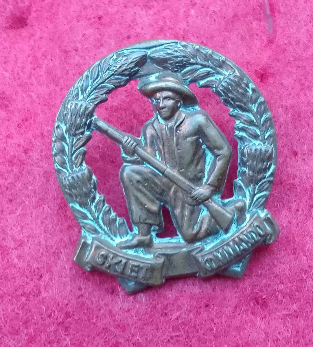 COMMANDO CAP BADGE ( SKIET PIET )