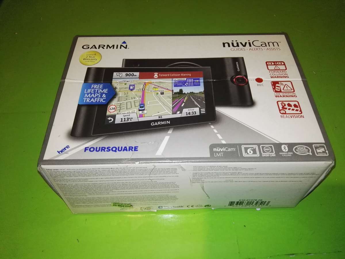 Garmin NuviCam LM with Mount and Vehicle Power Supply