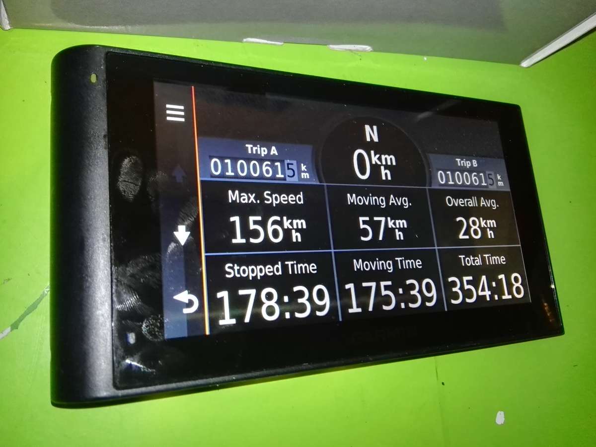 Garmin NuviCam LM with Mount and Vehicle Power Supply