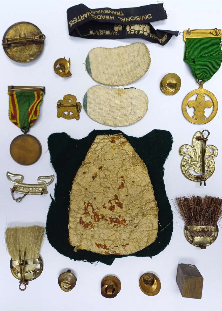 Assorted Vintage Boy Scout Badges