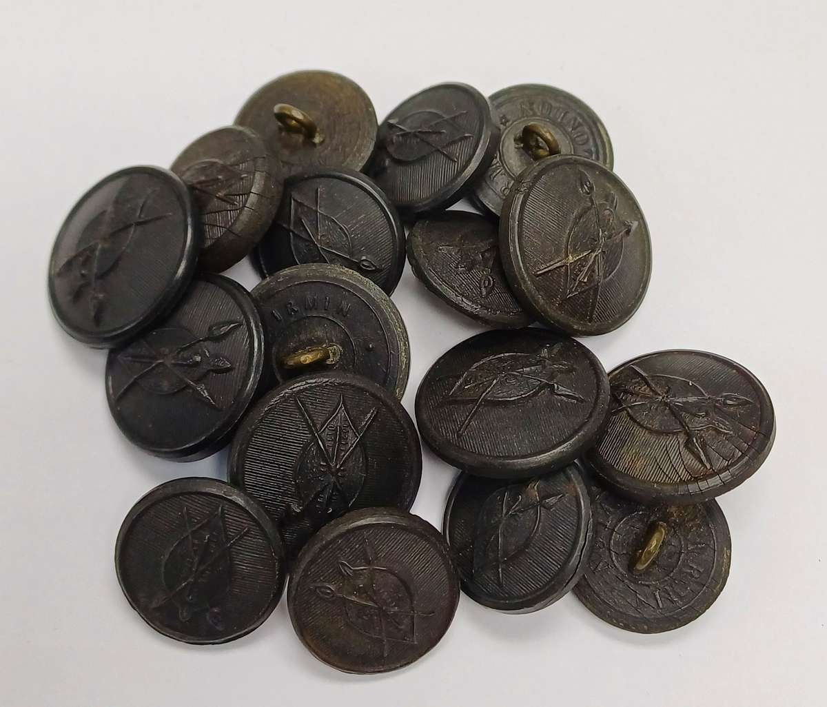 Rhodesia African Rifles WWII Period Firmin Plastic Buttons x 17