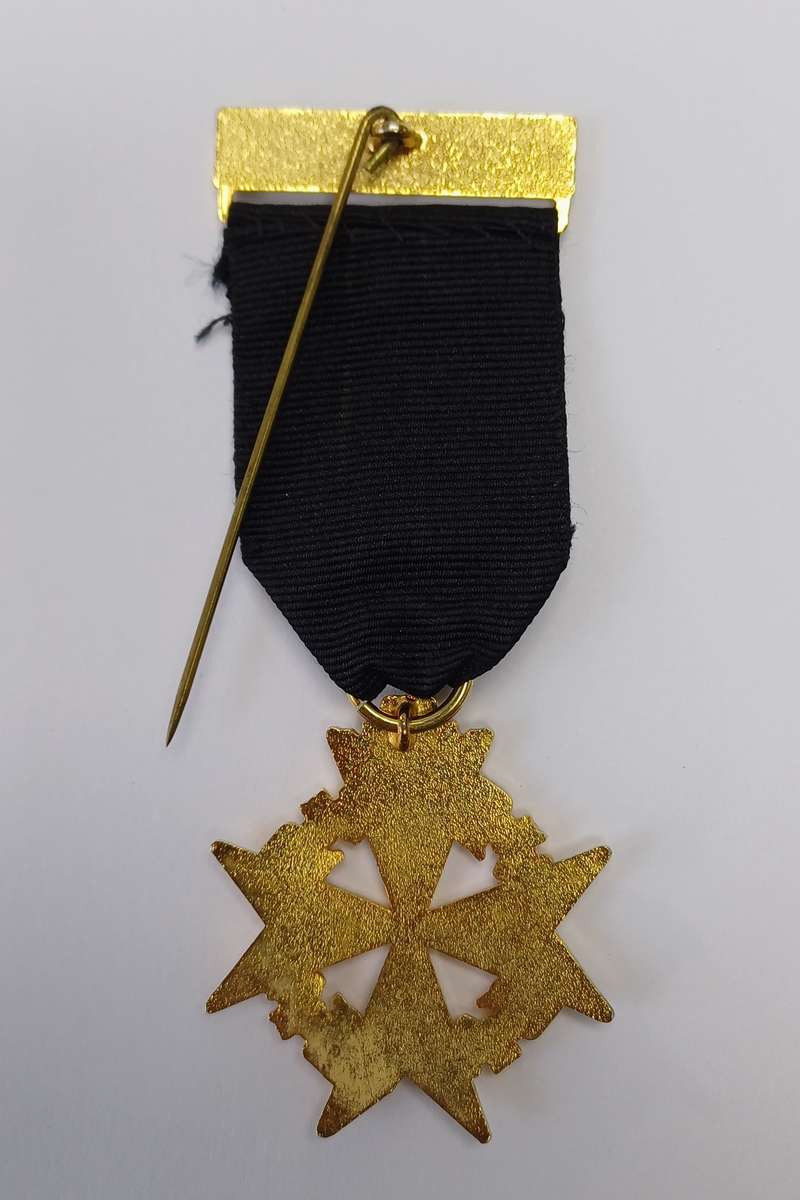Knight of Malta Masonic Breast Jewel