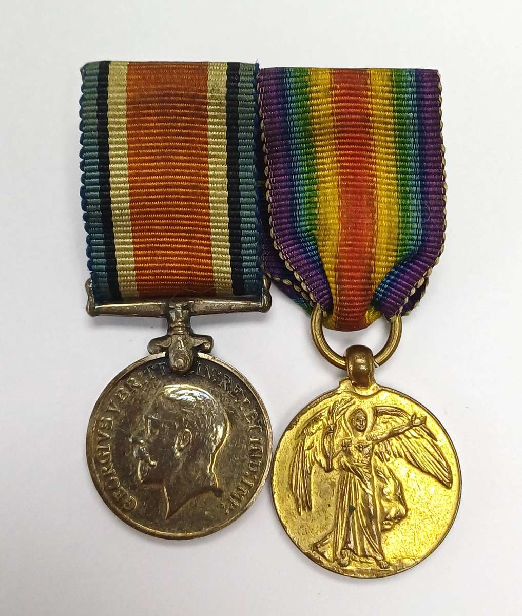 WWI Miniature Medal Pair