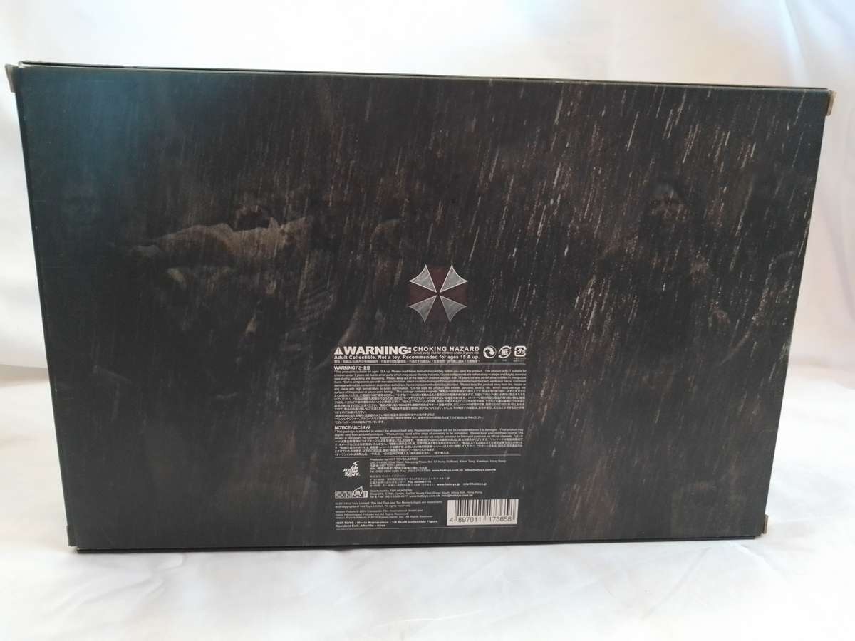 Hot toys 1/6 scale "Alice" Resident evil afterlife figure