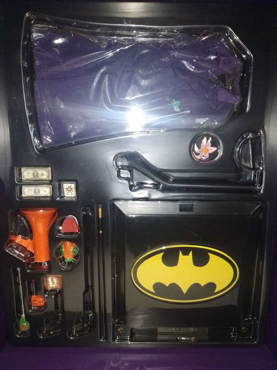 Hot toys Joker DX08 1989 movie 1/6 scale figure