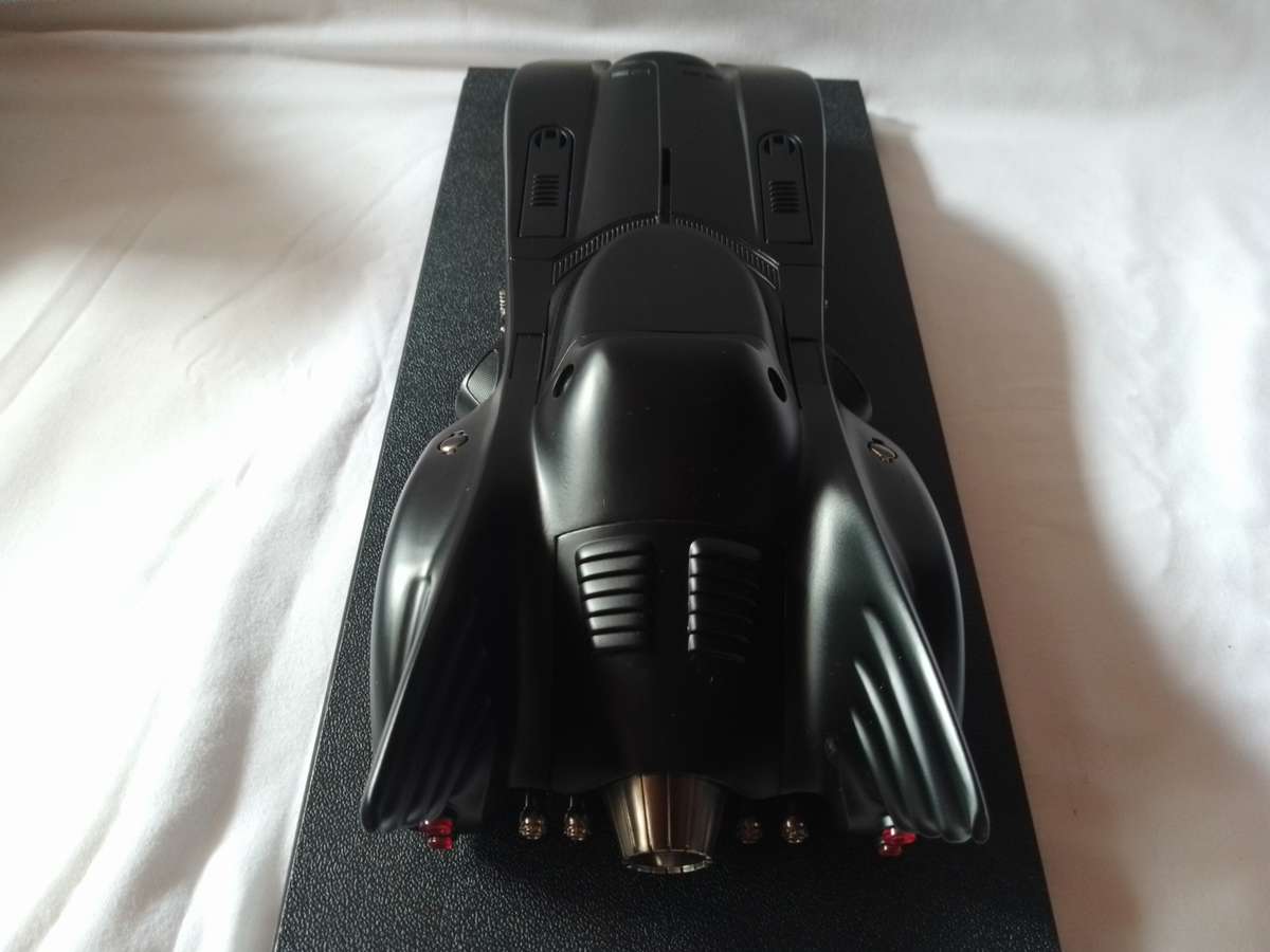 Hot wheels - Batmobile 1989 movie masterpiece 1:18 scale, diecast