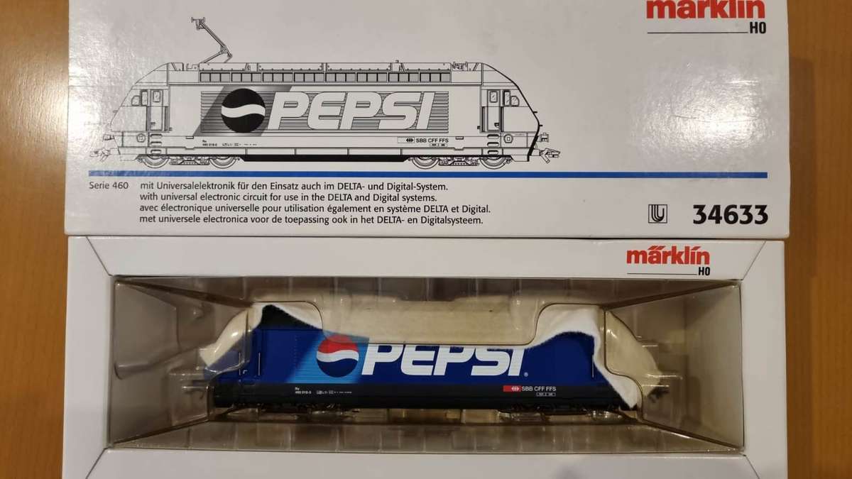 Marklin HO 34633 SBB Re 460 PEPSI Locomotive.