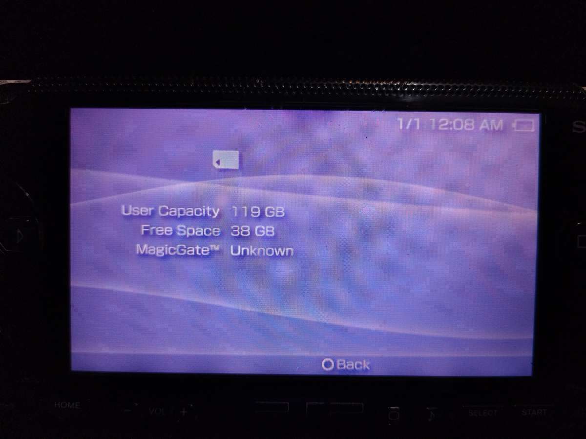 Psp 1001 modded with 115 games pre-installed