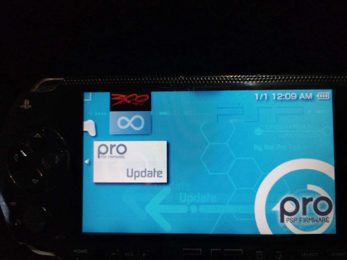 Psp 1001 modded with 115 games pre-installed