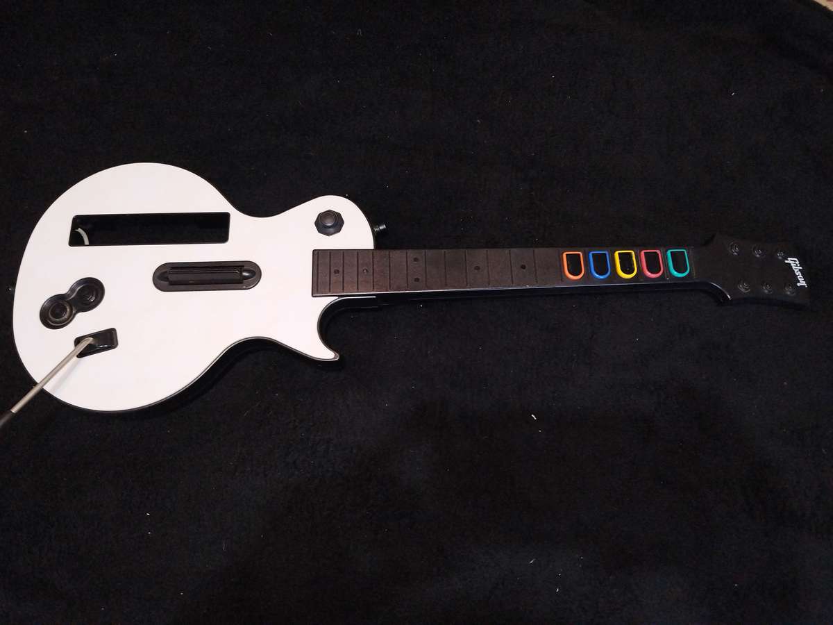 Nintendo wii guitar hero guitar