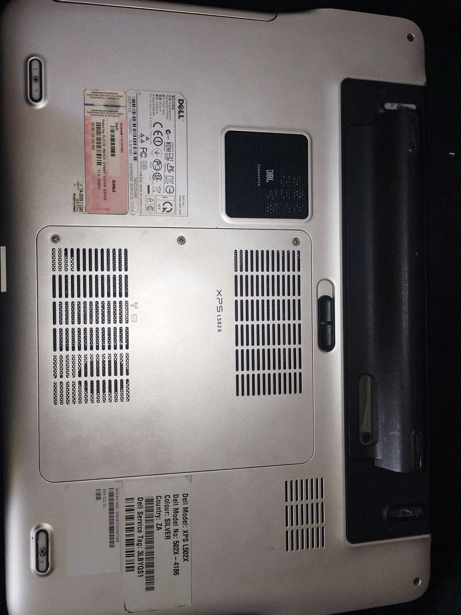 i5 DELL XPS L502x LAPTOP WITH JBL SOUND