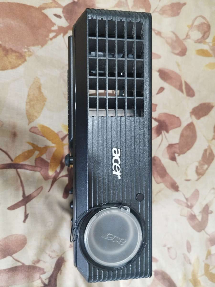 Acer x1161 projector