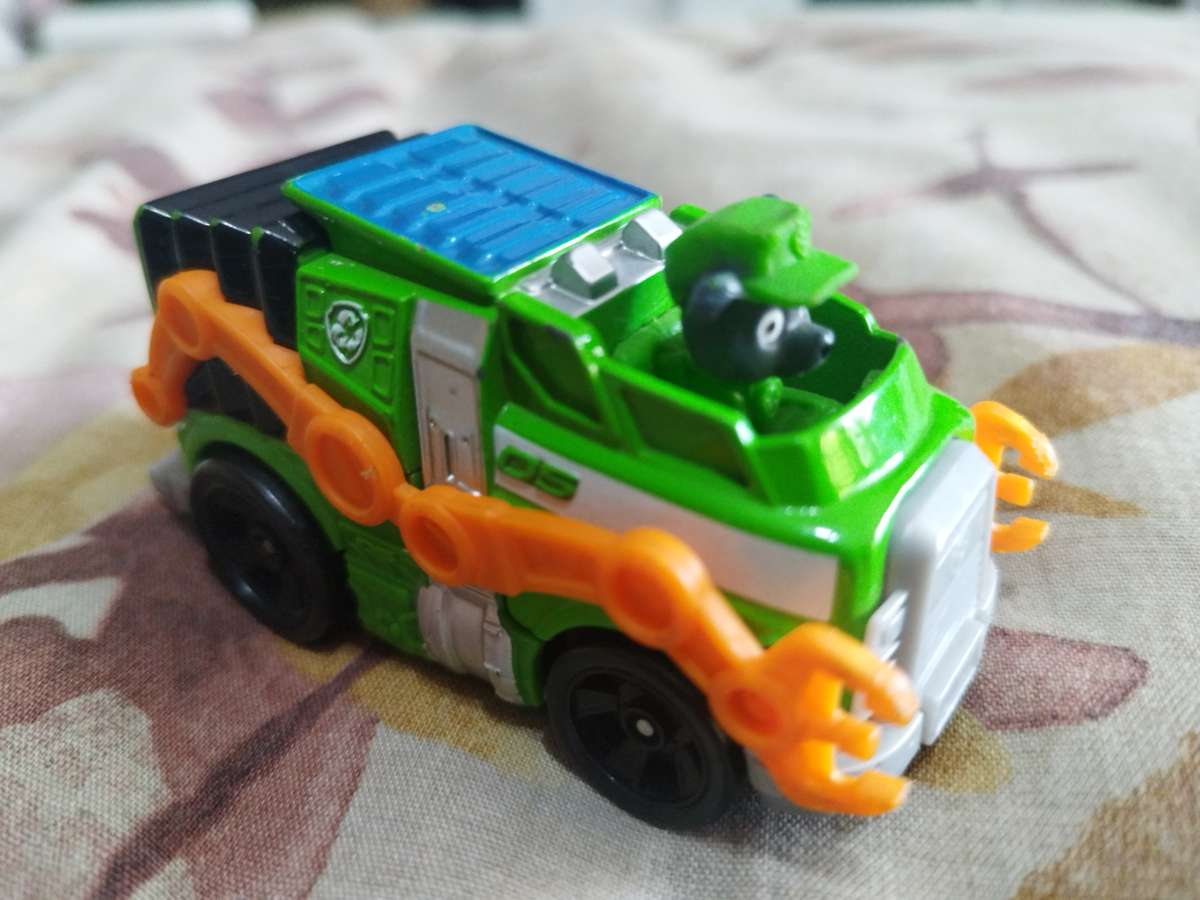 Paw patrol green Car