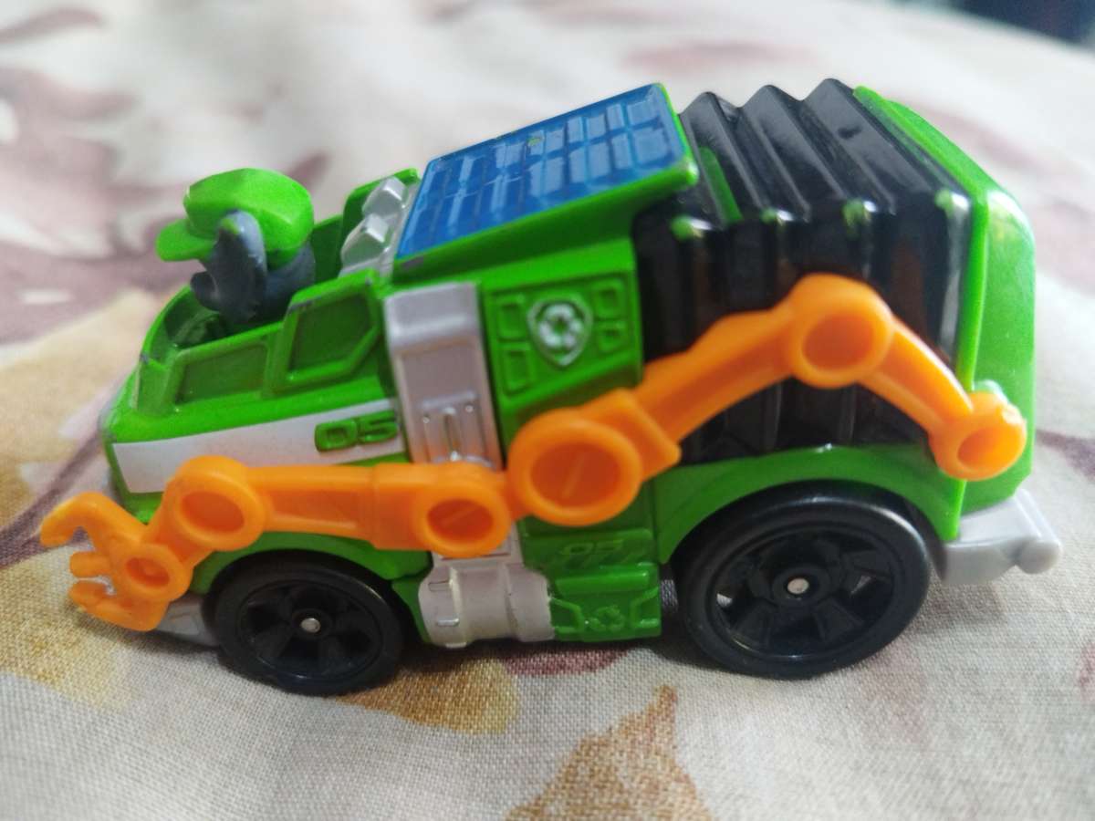 Paw patrol green Car