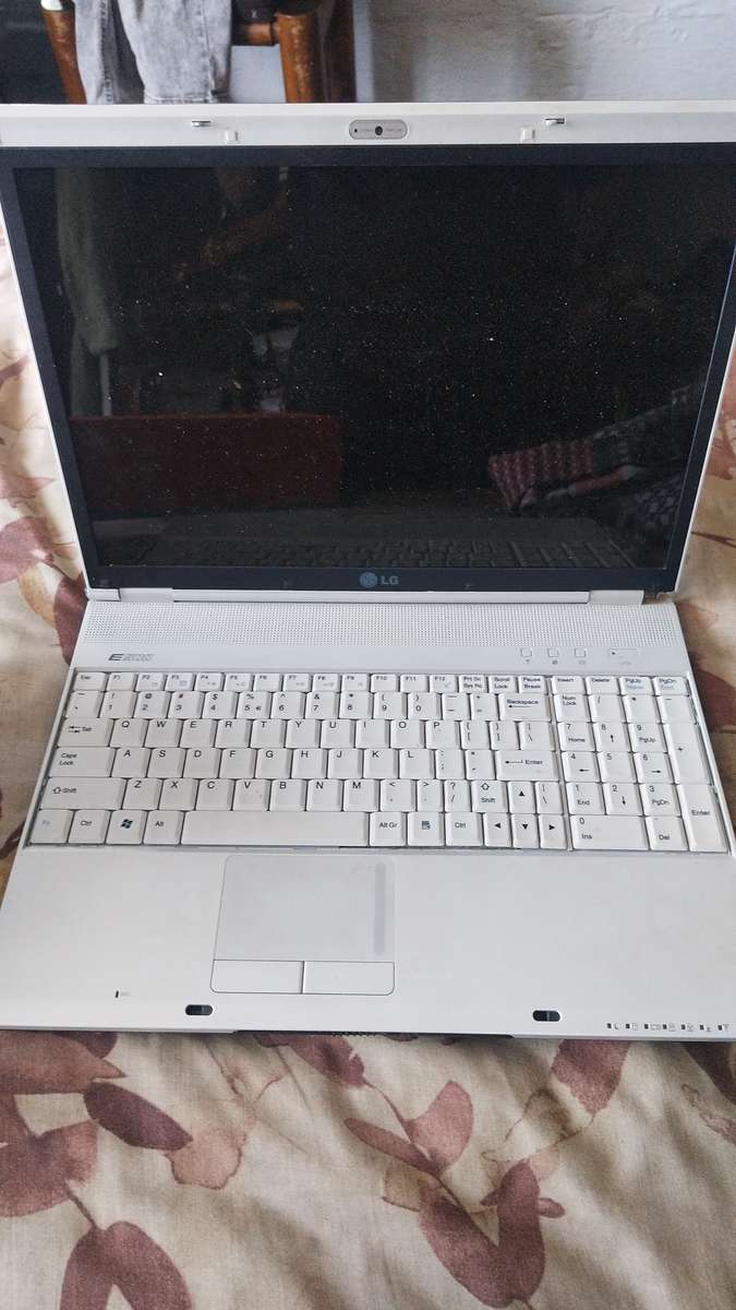 LG e500 laptop