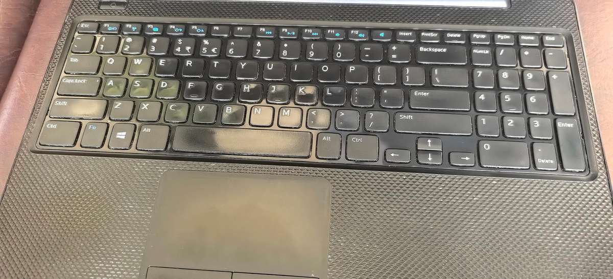 Dell Inspirion 3521 Laptop