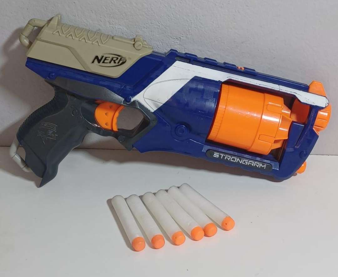 Nerf N-Strike Elite Strongarm Dart Blaster With 6 Bullets