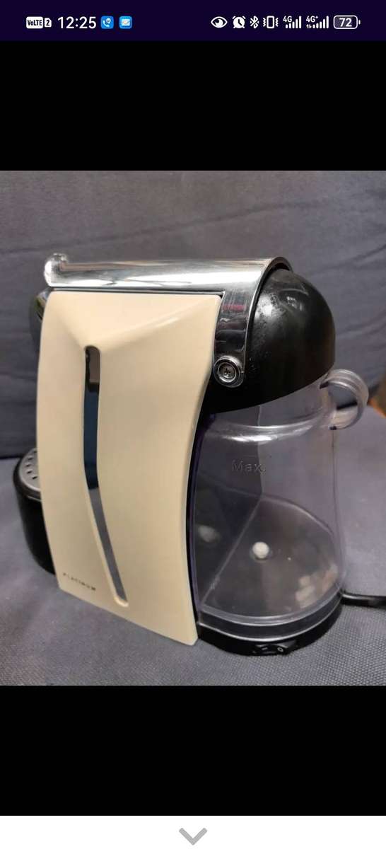 Platinum Nespresso Maker