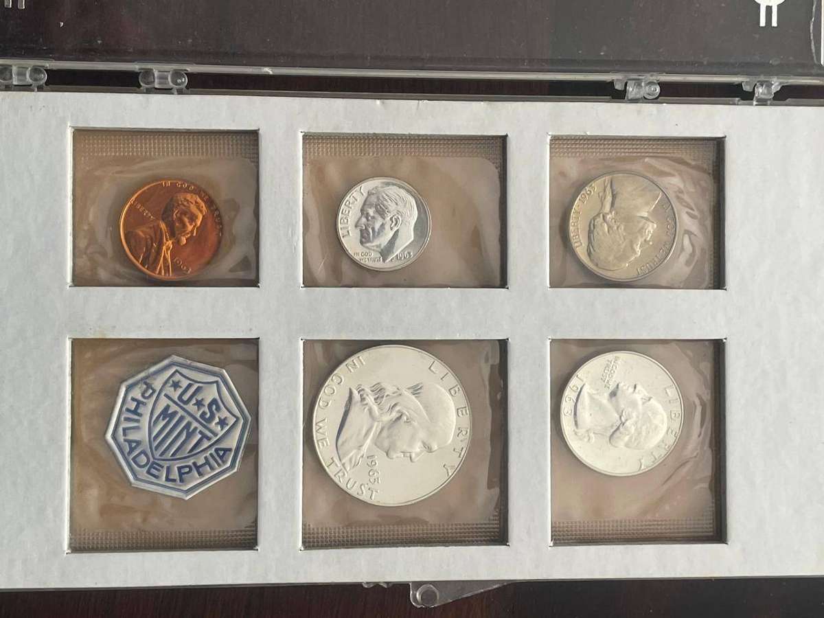 USA 1963 PROOF SILVER COIN SET IN US MINT BOX WITH SEALED COINS