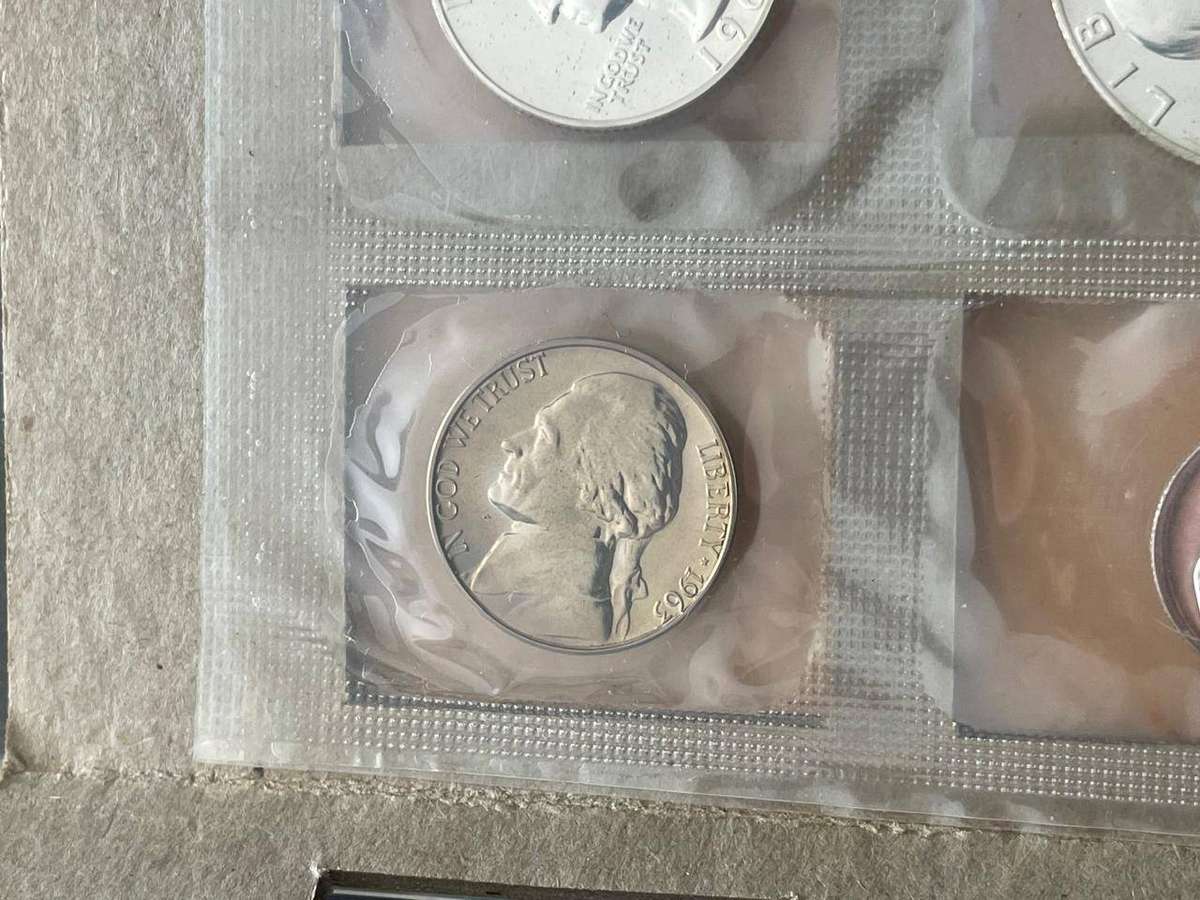 USA 1963 PROOF SILVER COIN SET IN US MINT BOX WITH SEALED COINS