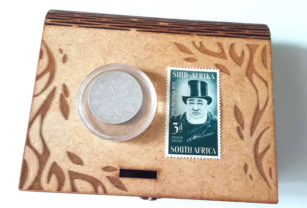 1892 ZAR 1 SHILLING- SILVER with mint Stamp in GIFT box. Excellent condition. In case. See Photos