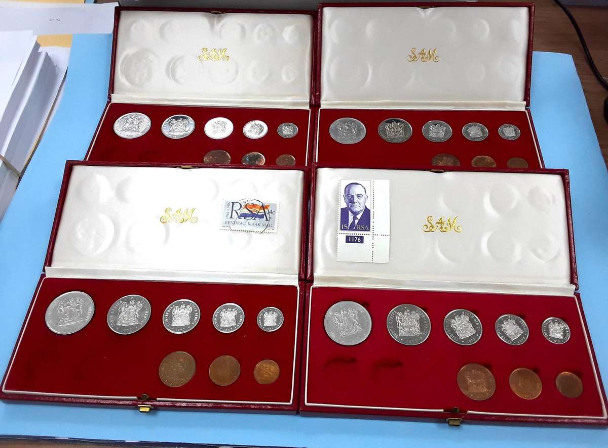 PROOF SETS in Original SAM Box. No Silver. No Gold. Used R1 Nickel. Rest Proof. ALL for 1 Bid.