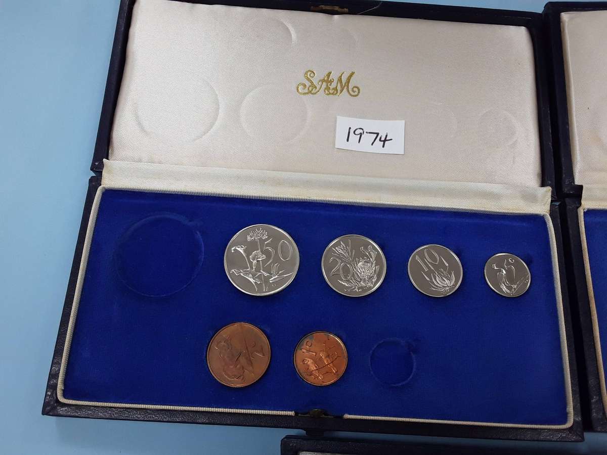 1974, 1975, 1976 Incomplete PROOF Sets. Excellent condition. See Photos. ALL for 1 bid.