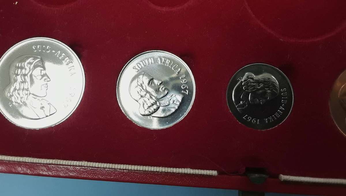 1967 Incomplete Van Riebeeck PROOF SET in original SAM box. TOP Mirror finish