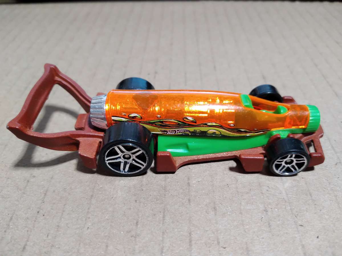 Hotwheels: Carbonator (2021 Experimotors)
