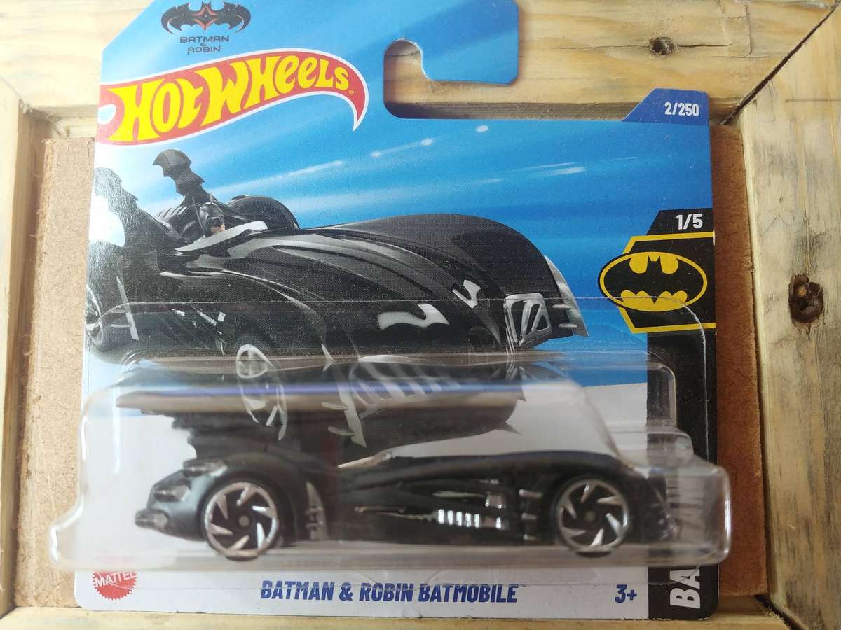 Hot Wheels - Batman & Robin Batmobile
