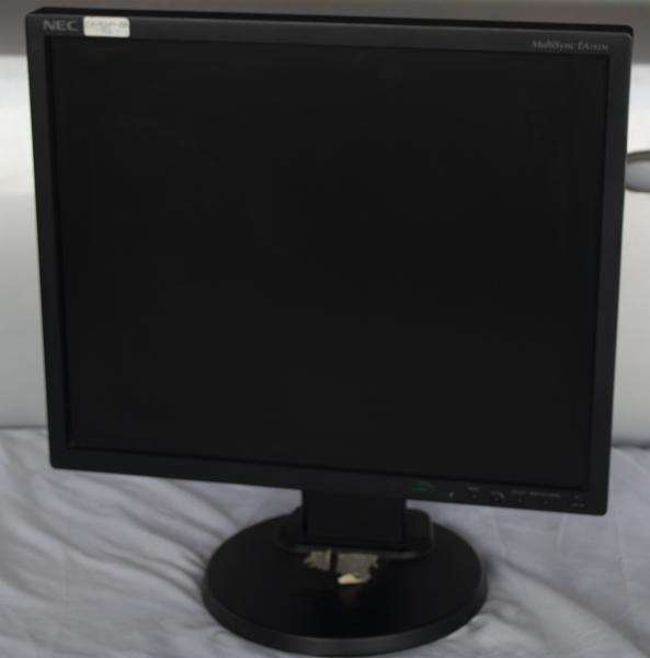 Nec  lcd / monitor, model ea192m-bk, 19` inch, vga, dvi, display port, speakers