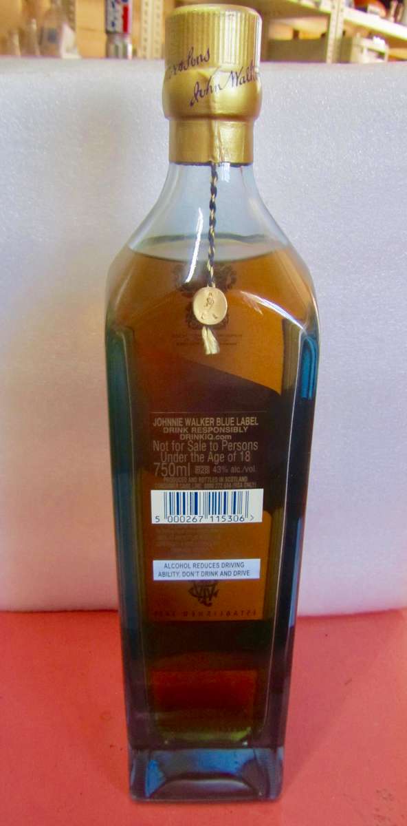 Johnnie Walker Blue Label Whisky  750ml