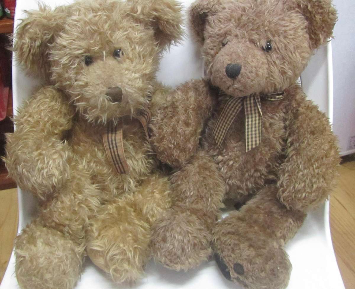 2 x Russ Teddy Bears : Spencer & Wembly  - Cute, soft and collectable !!