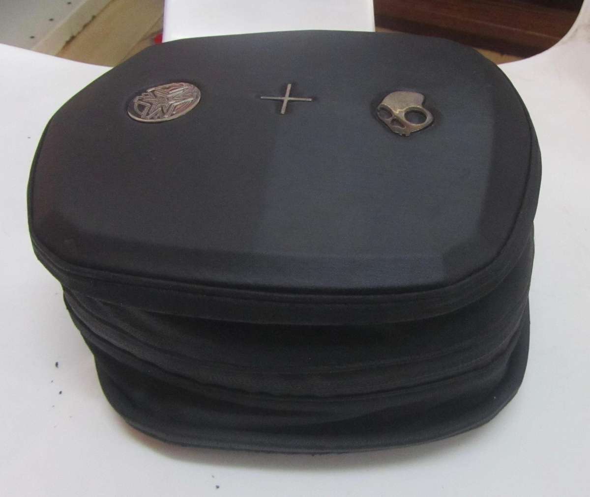 SkullCandy Wired Headphones with Case