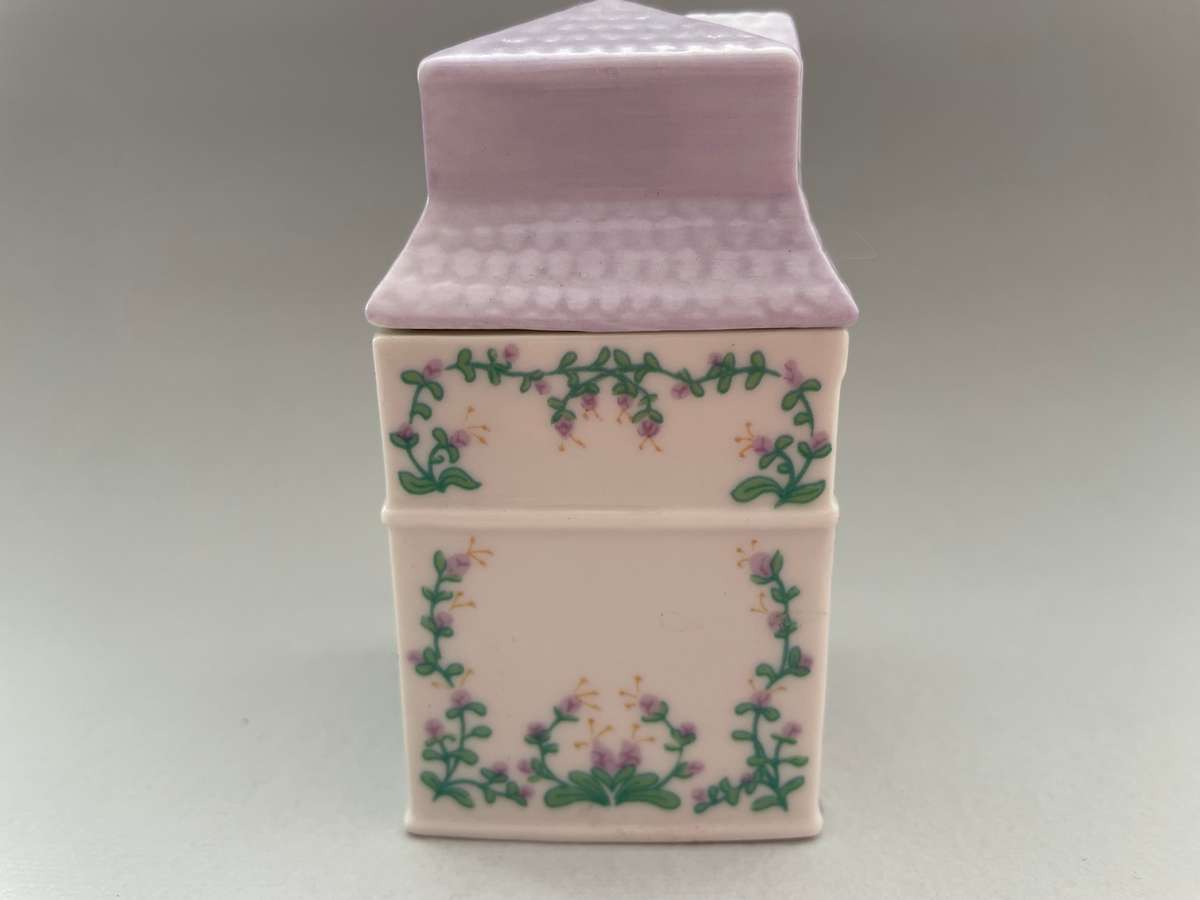 Lennox Spice Village: Marjoram