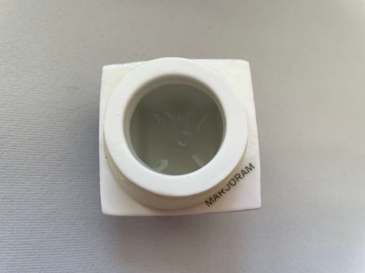 Lennox Spice Village: Marjoram