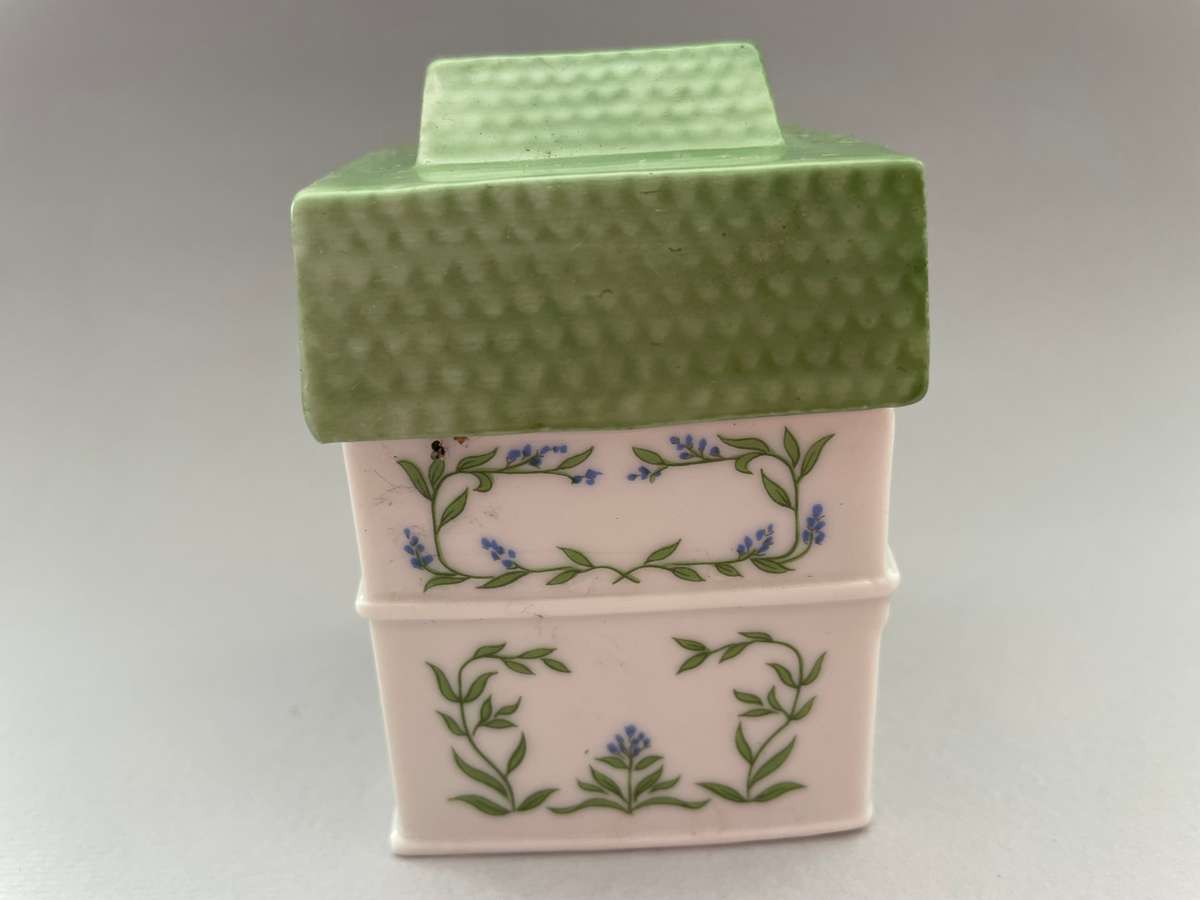 Lennox Spice Village: Tarragon