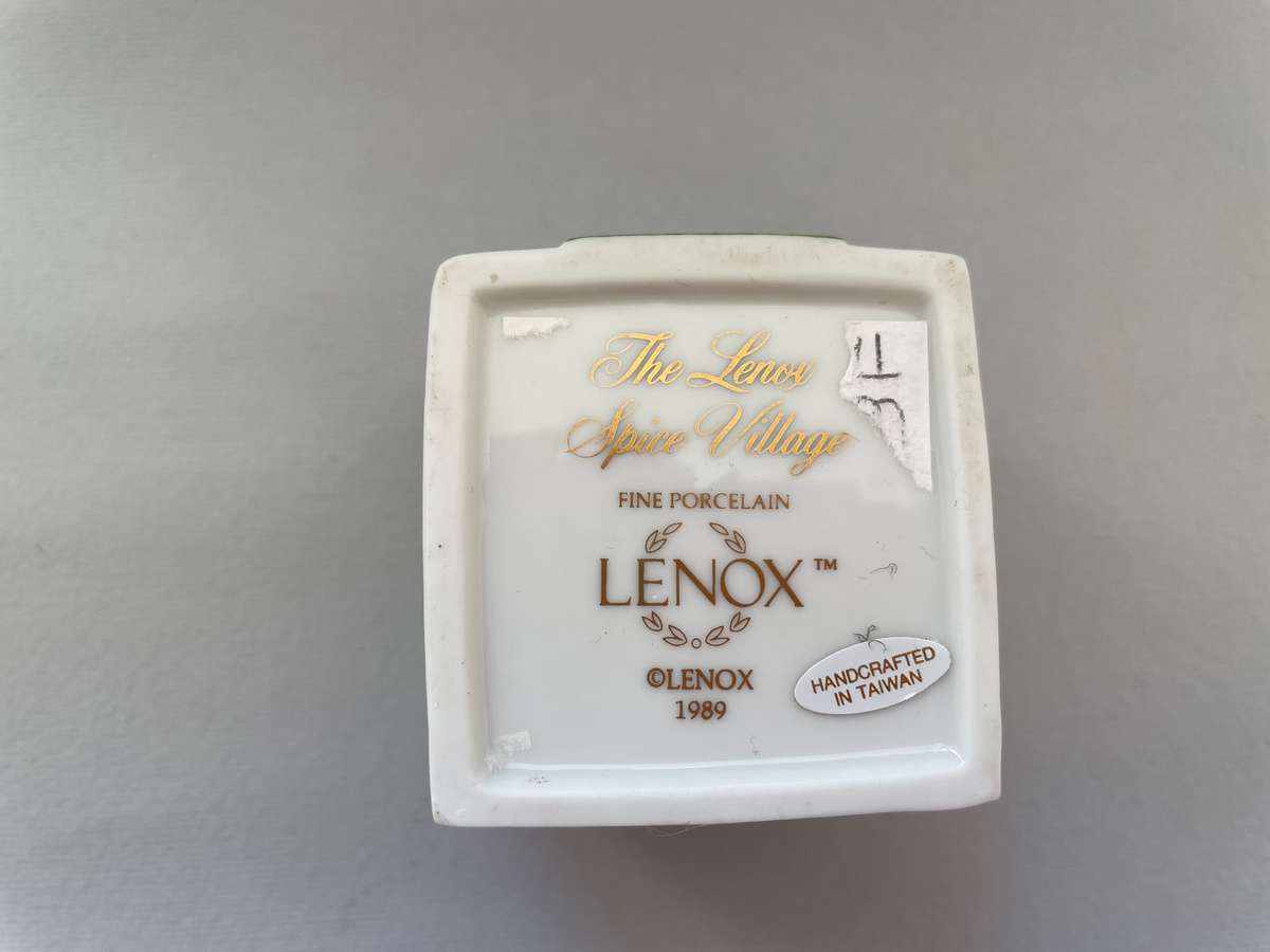 Lennox Spice Village: Tarragon