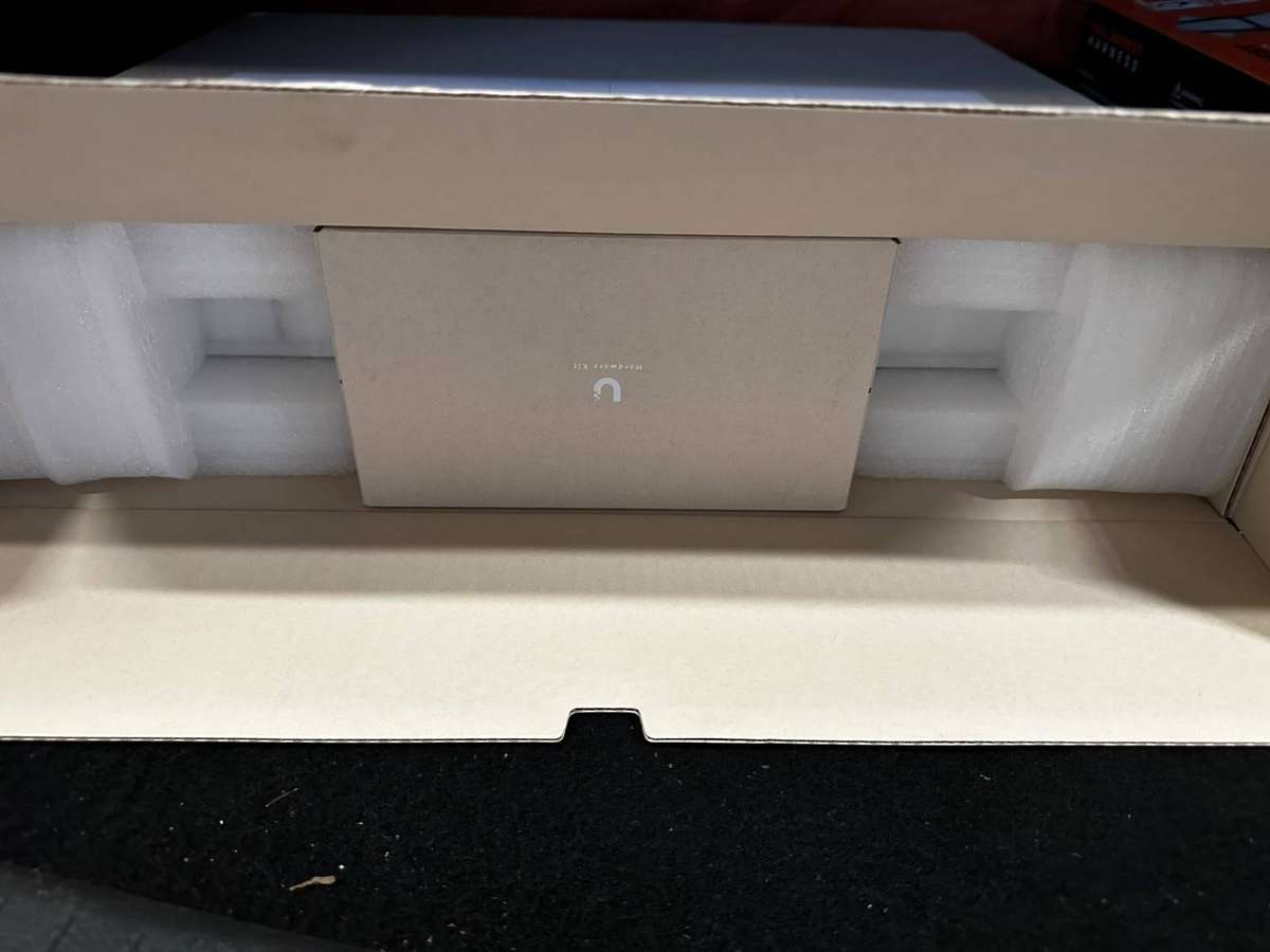 1U Ubiquiti UniFi Protect 4 Bay UNVR 1SFP+ Gigabit Ethernet NVR
