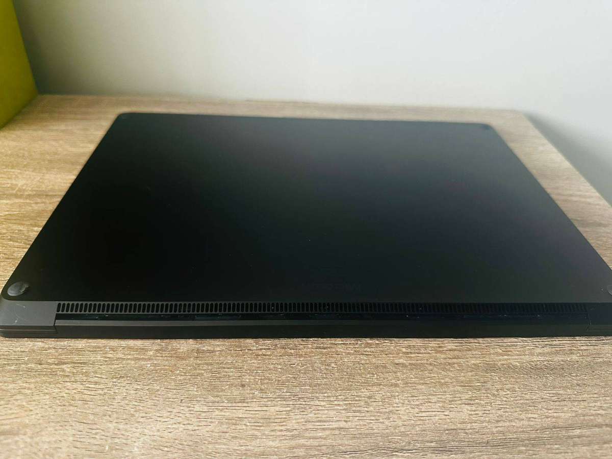Microsoft Surface Laptop 5 i7 32GB RAM 512GB SSD Black